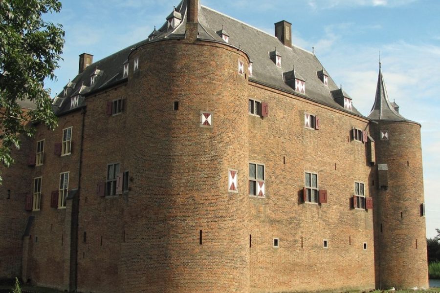 Schutterstoernooi op kasteel Ammersoyen